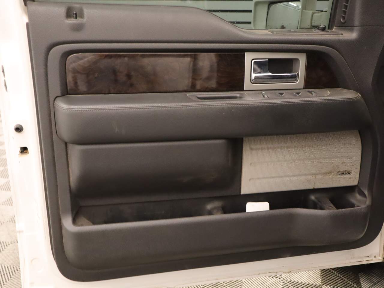 2013 Ford F-150 Platinum Crew Cab