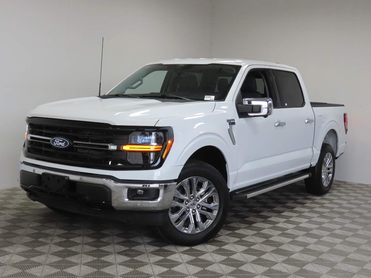 2024 Ford F-150 XLT Crew Cab