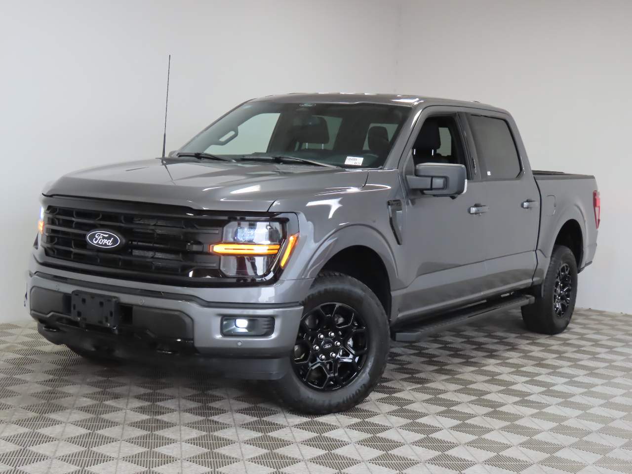 2024 Ford F-150 XLT Crew Cab