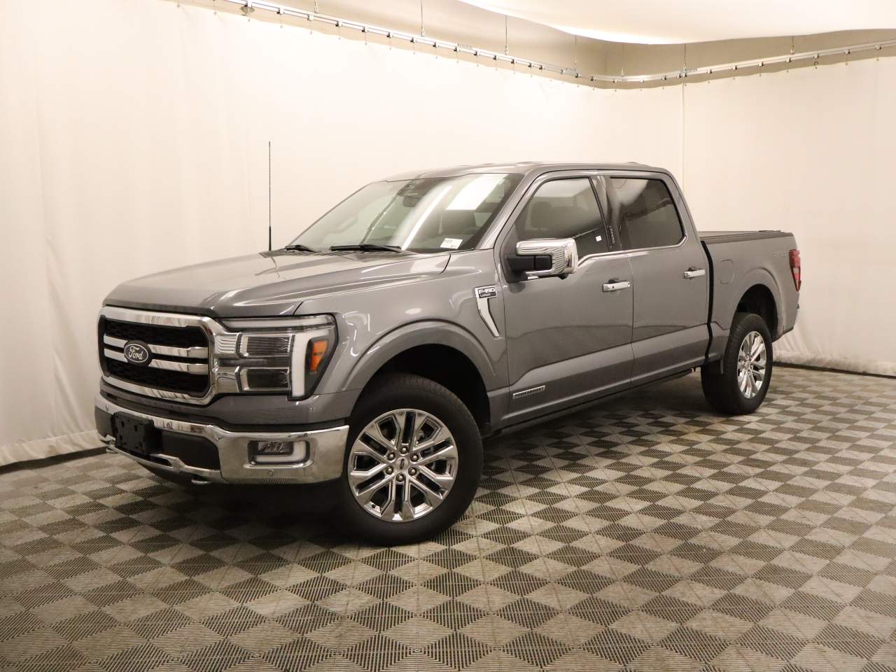2024 Ford F-150 Lariat Crew Cab