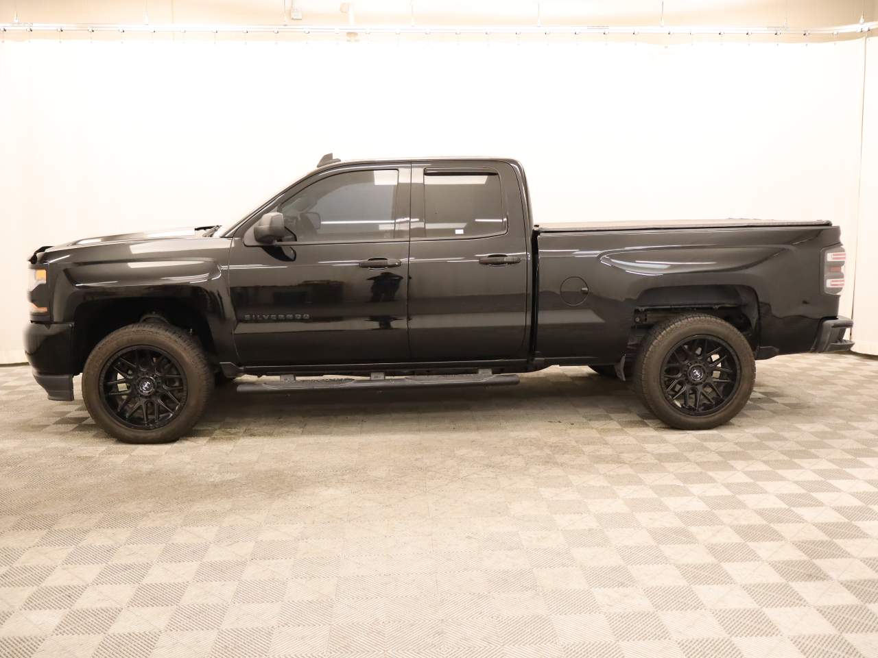 2018 Chevrolet Silverado 1500 Custom Extended Cab