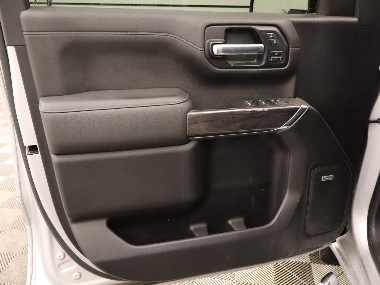 2020 Chevrolet Silverado 1500 LTZ Crew Cab