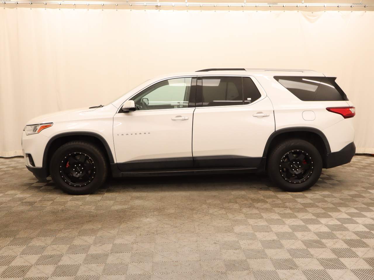 2018 Chevrolet Traverse LT Cloth