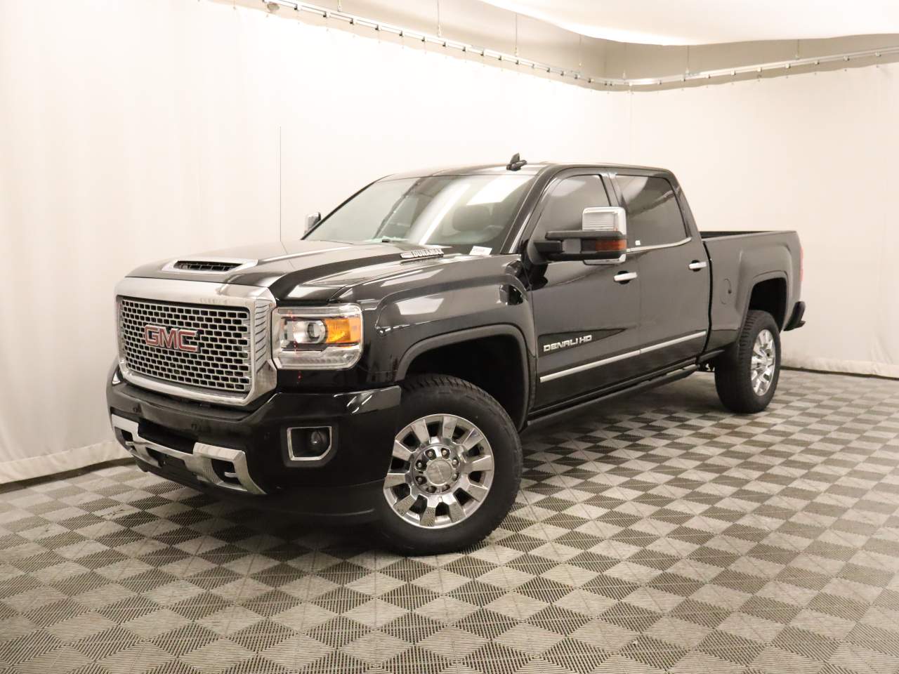2017 GMC Sierra 2500HD Denali Crew Cab