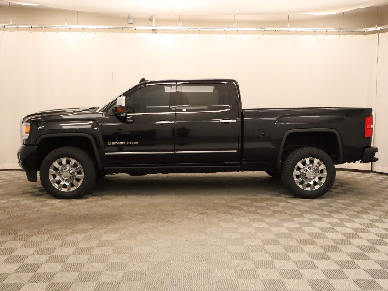 2017 GMC Sierra 2500HD Denali Crew Cab
