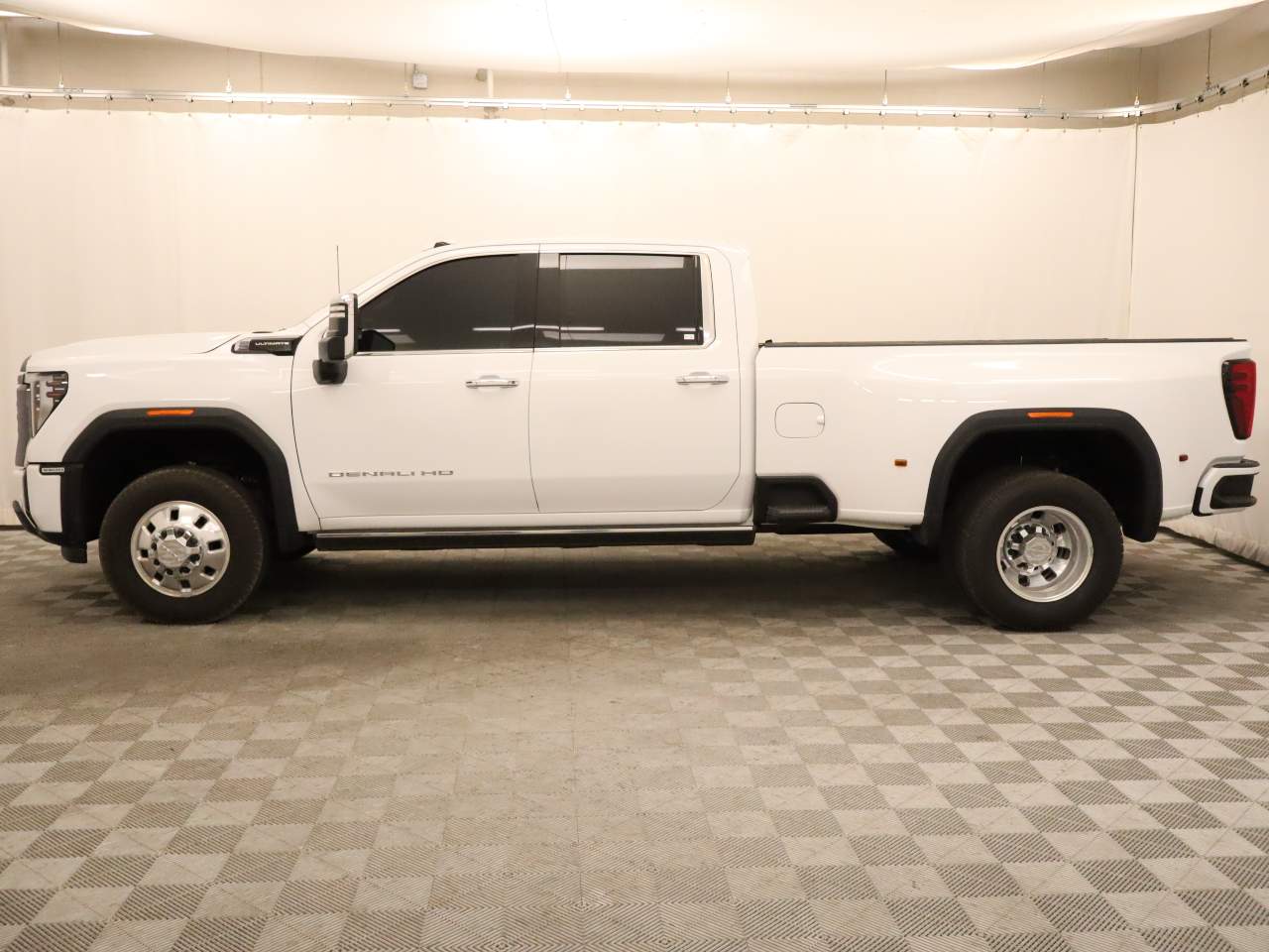 2024 GMC Sierra 3500HD Denali Ultimate Crew Cab