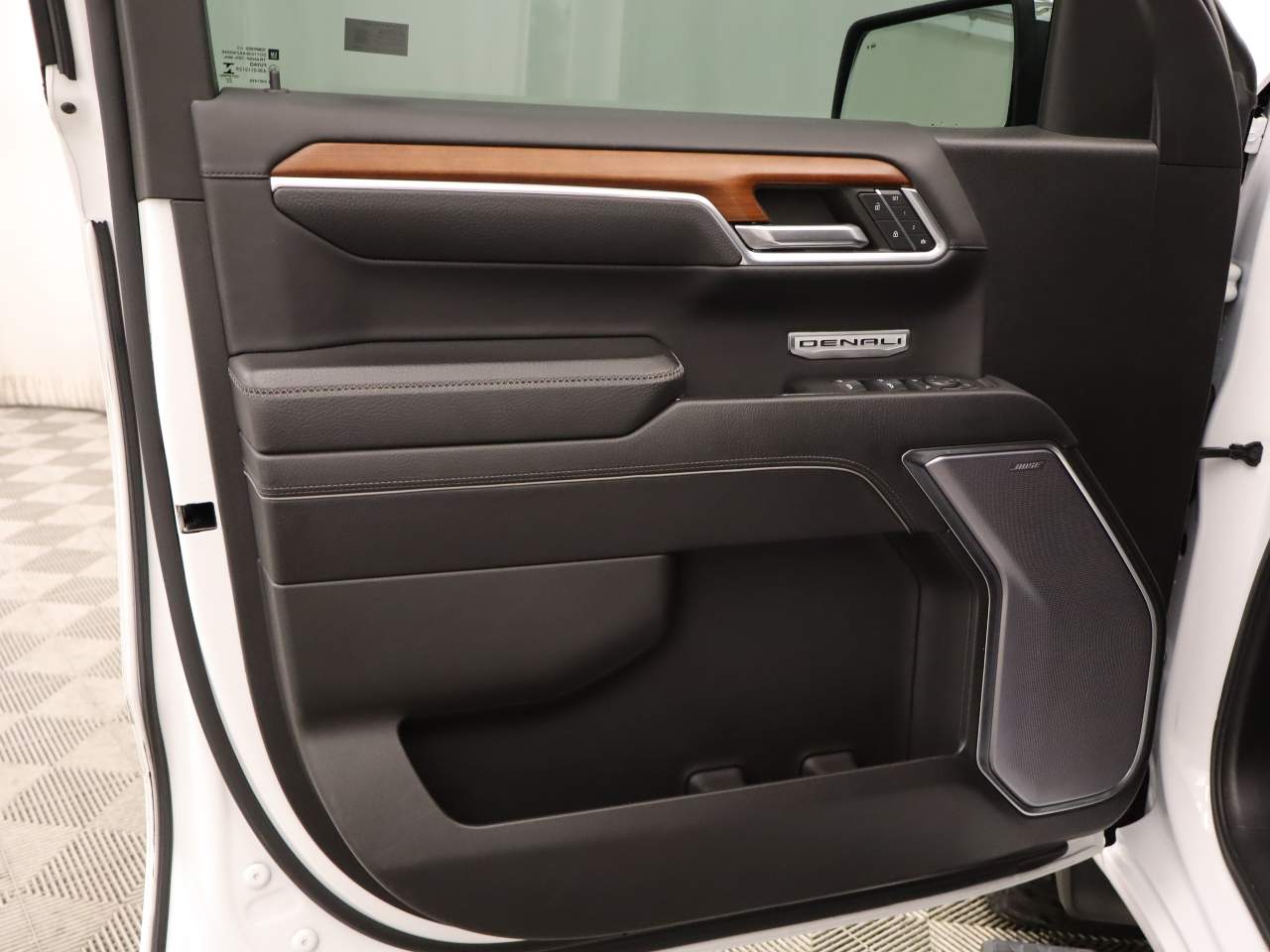 2023 GMC Sierra 1500 Denali Crew Cab