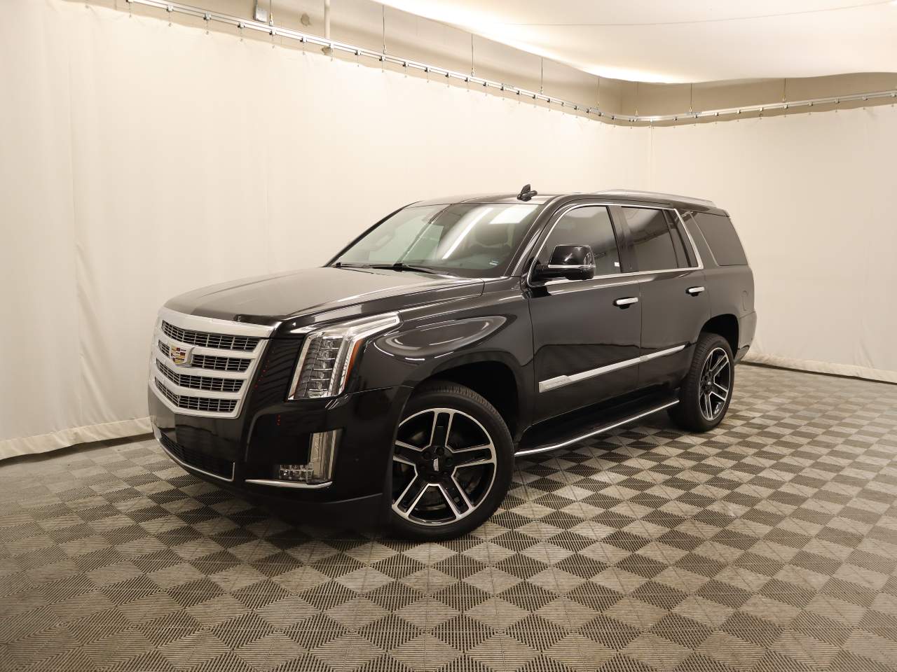 2019 Cadillac Escalade Luxury