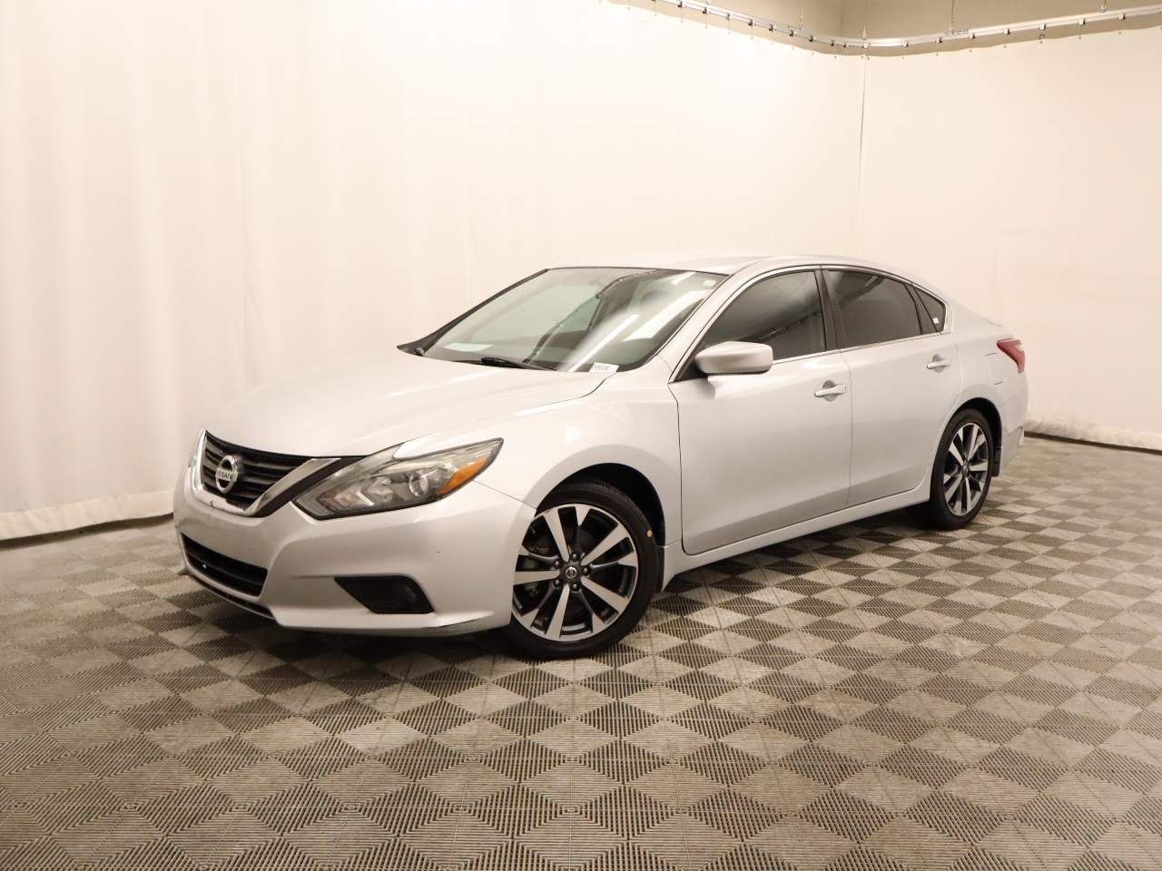 2017 Nissan Altima 2.5 SR