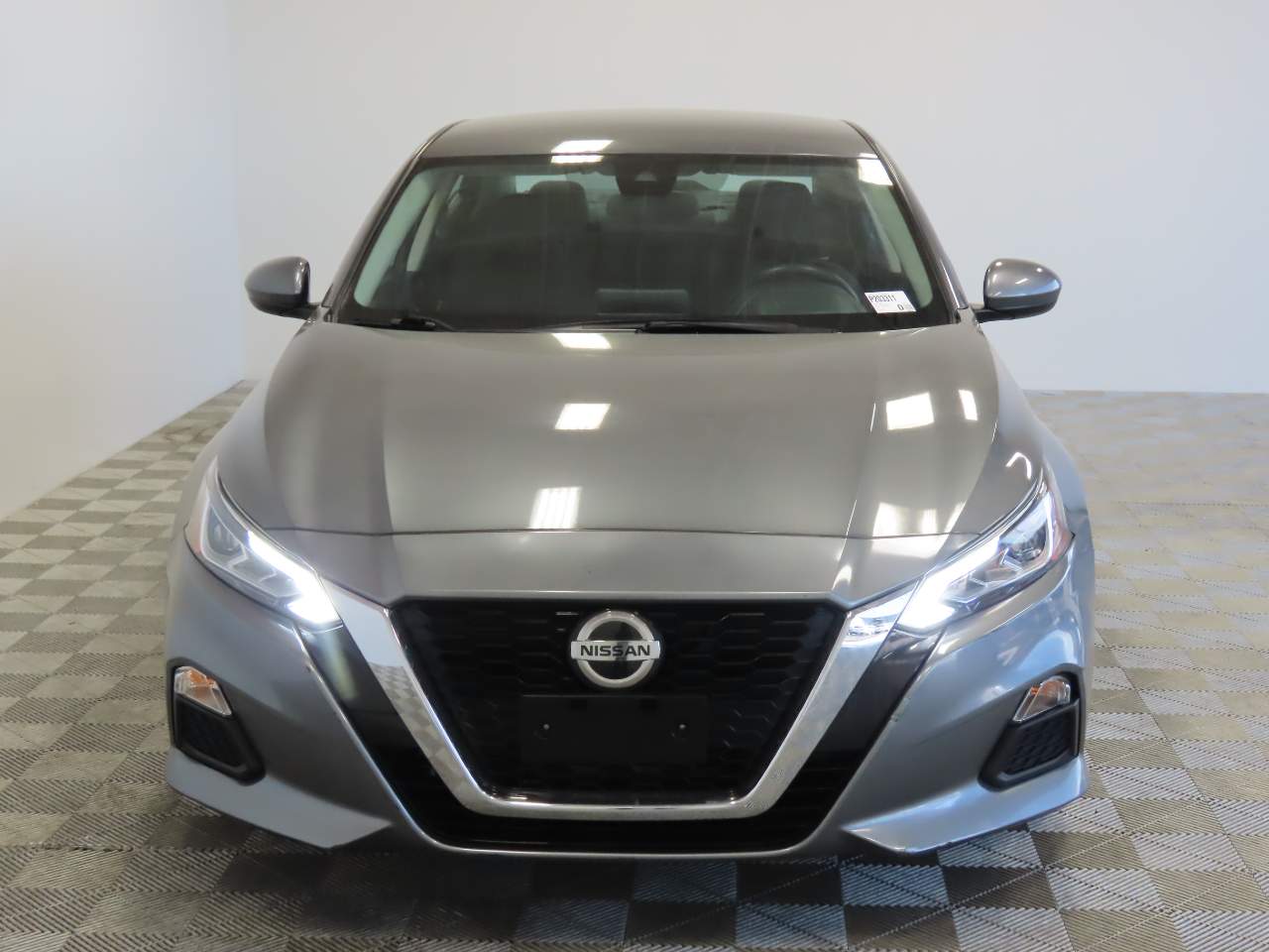 Used 2021 Nissan Altima SV with VIN 1N4BL4DV3MN408049 for sale in Scottsdale, AZ