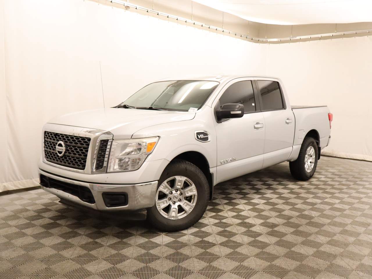 2017 Nissan Titan SV Crew Cab