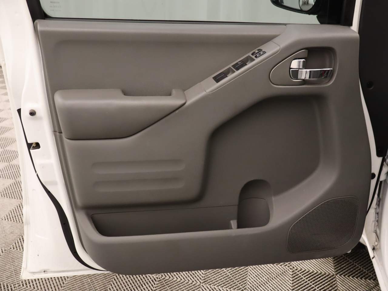 2017 Nissan Frontier SV Crew Cab