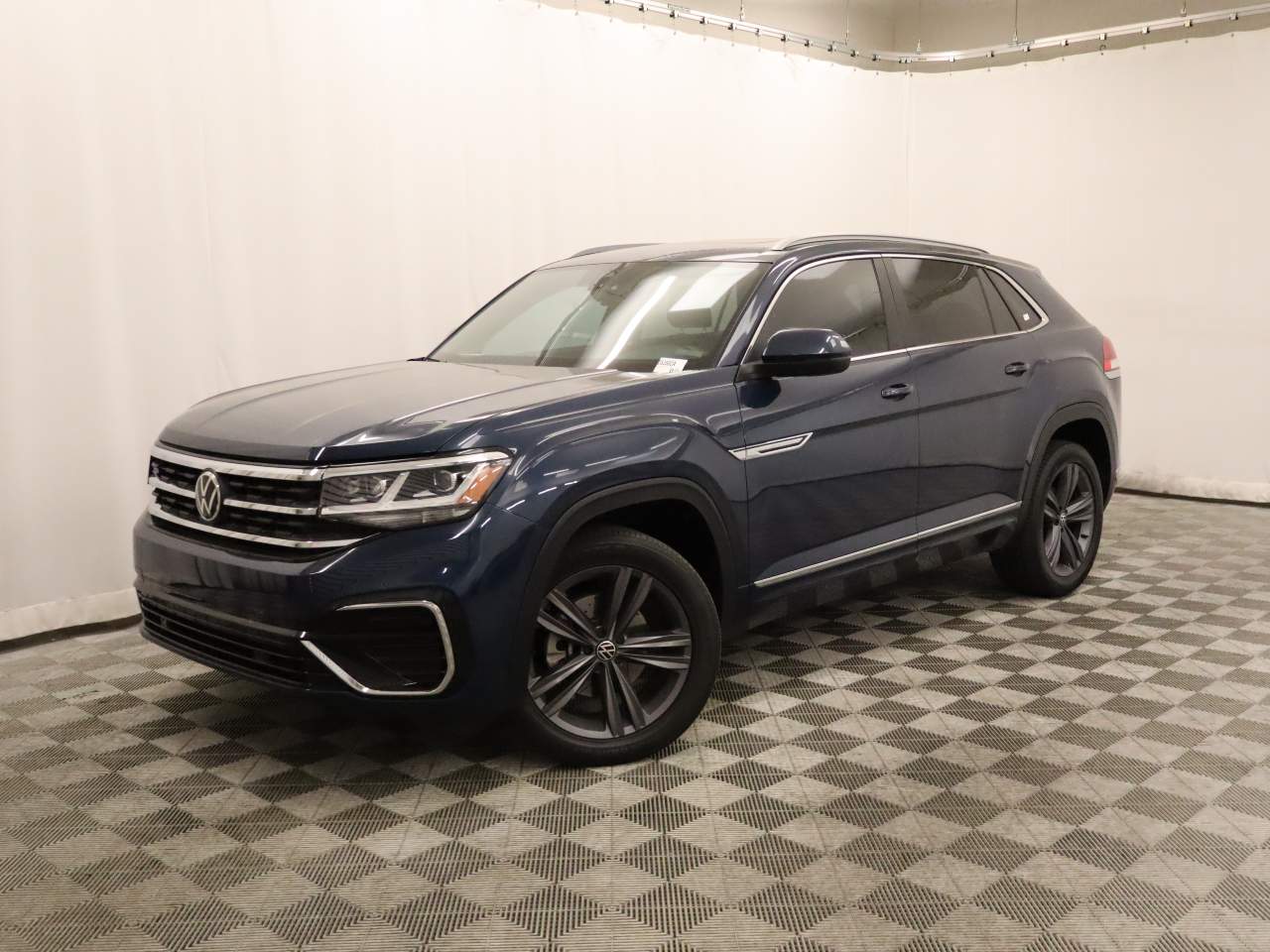 2022 Volkswagen Atlas Cross Sport V6 SEL R-Line 4Motion