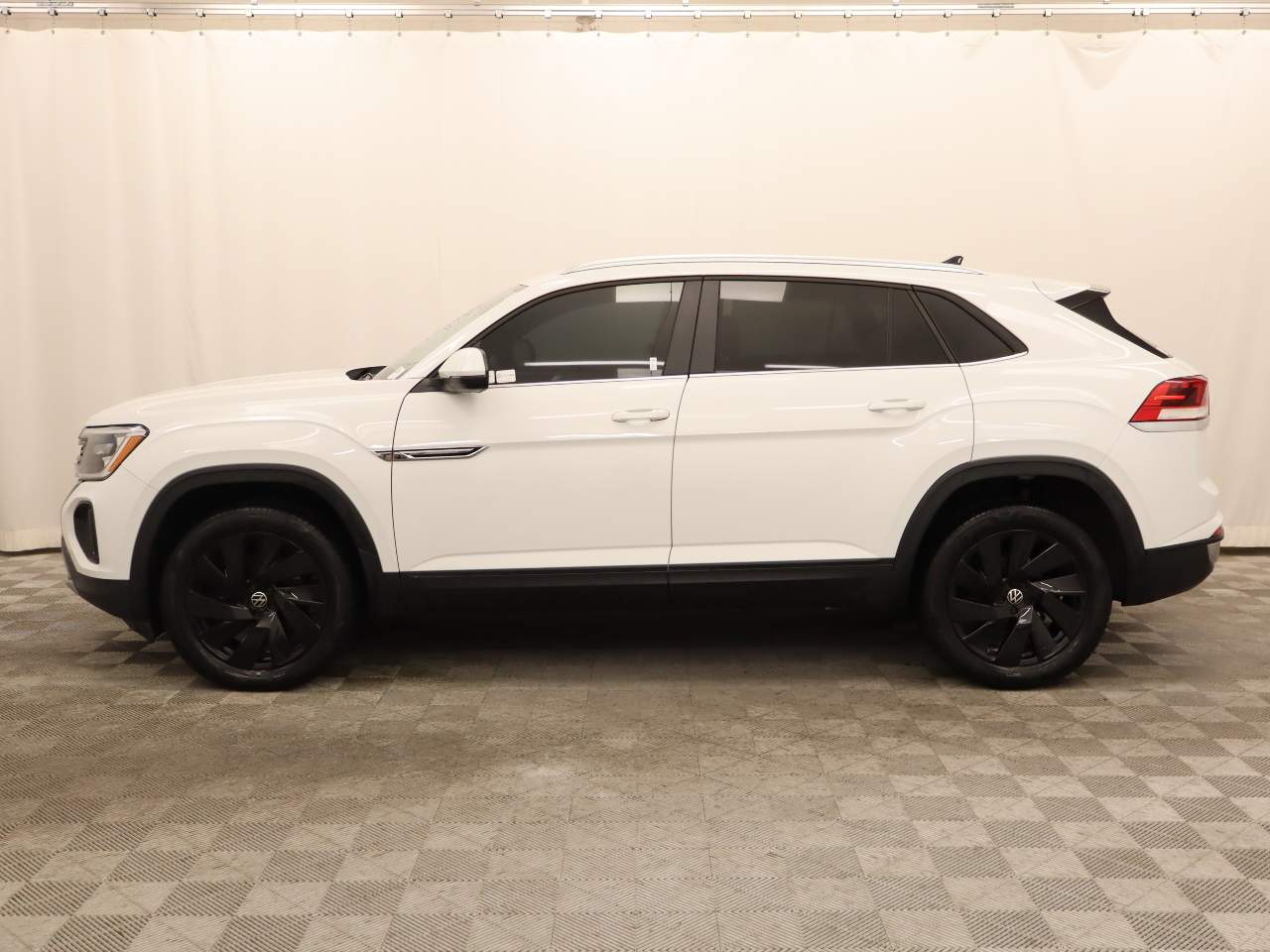 2024 Volkswagen Atlas Cross Sport SE