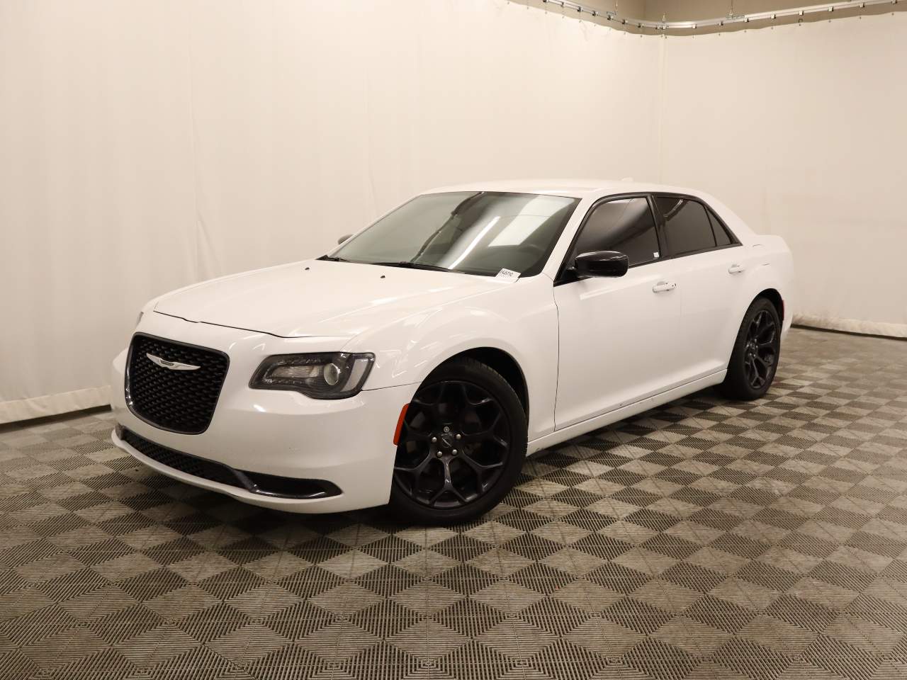 2020 Chrysler 300 Touring