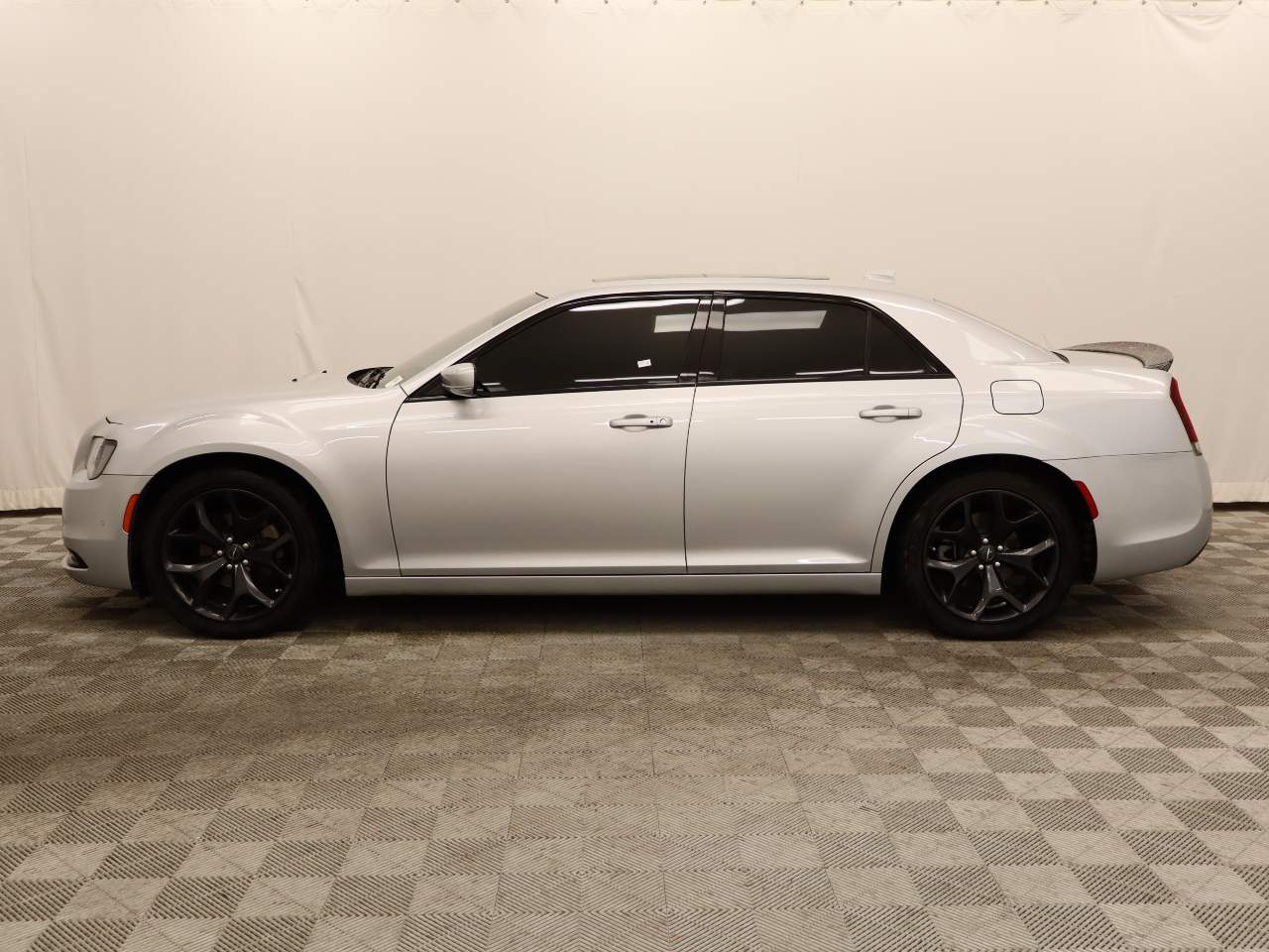 2022 Chrysler 300 S V6