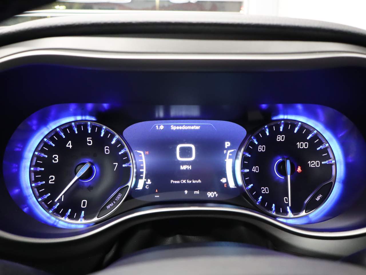 2027 Chrysler Pacifica Select