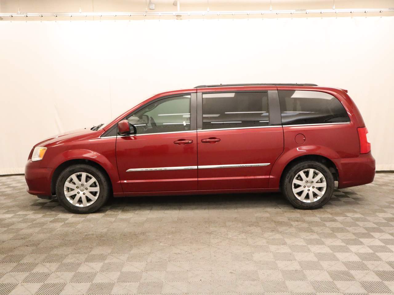 2014 Chrysler Town and Country Touring