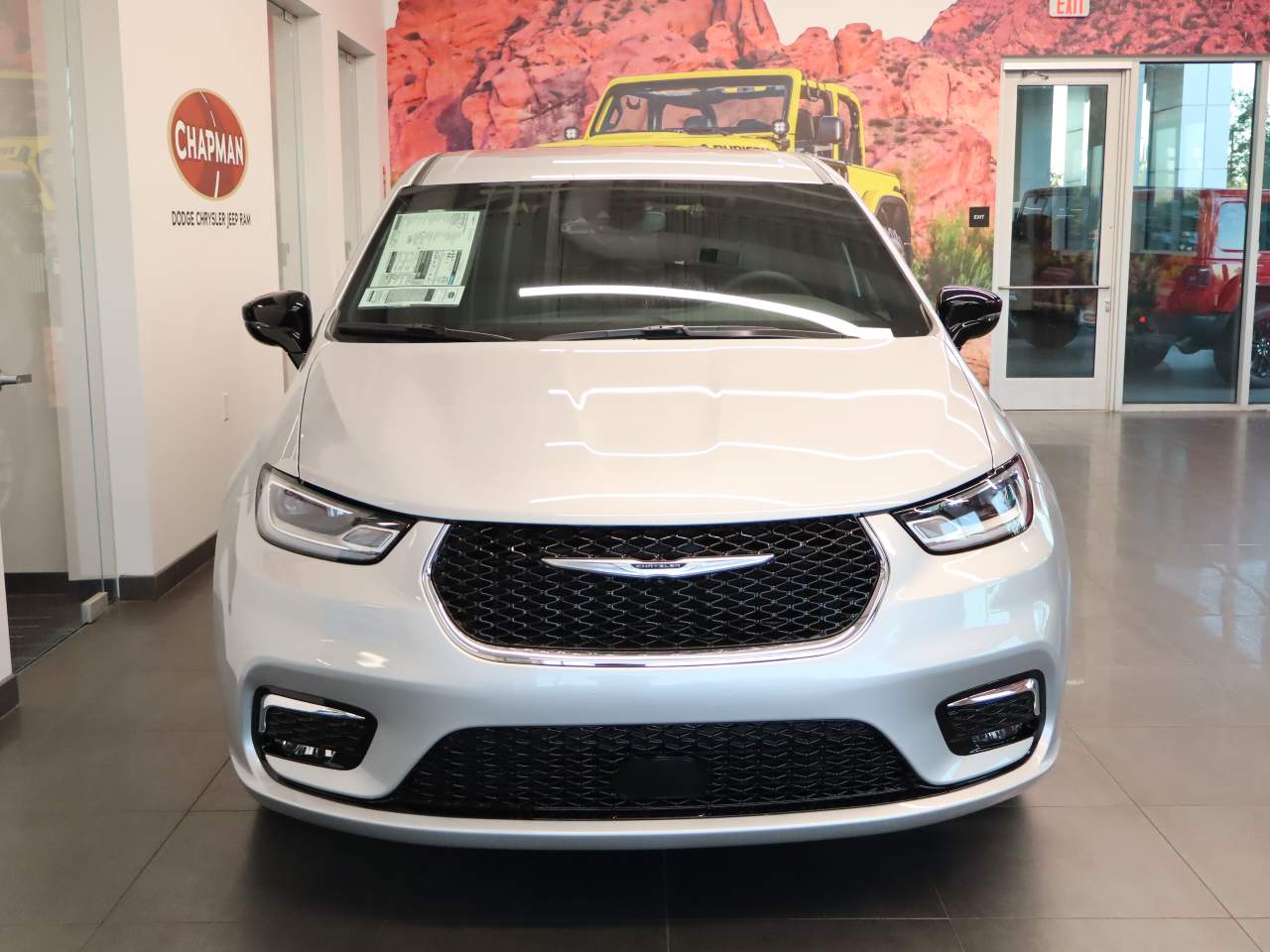 2026 Chrysler Pacifica Select