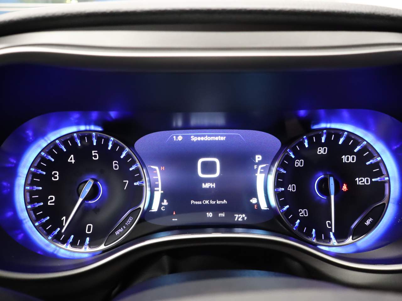 2027 Chrysler Pacifica Select