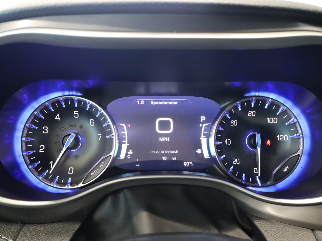 2025 Chrysler Pacifica Select