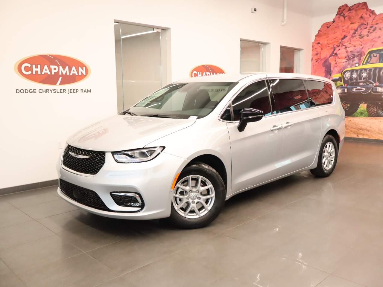 2026 Chrysler Pacifica Select