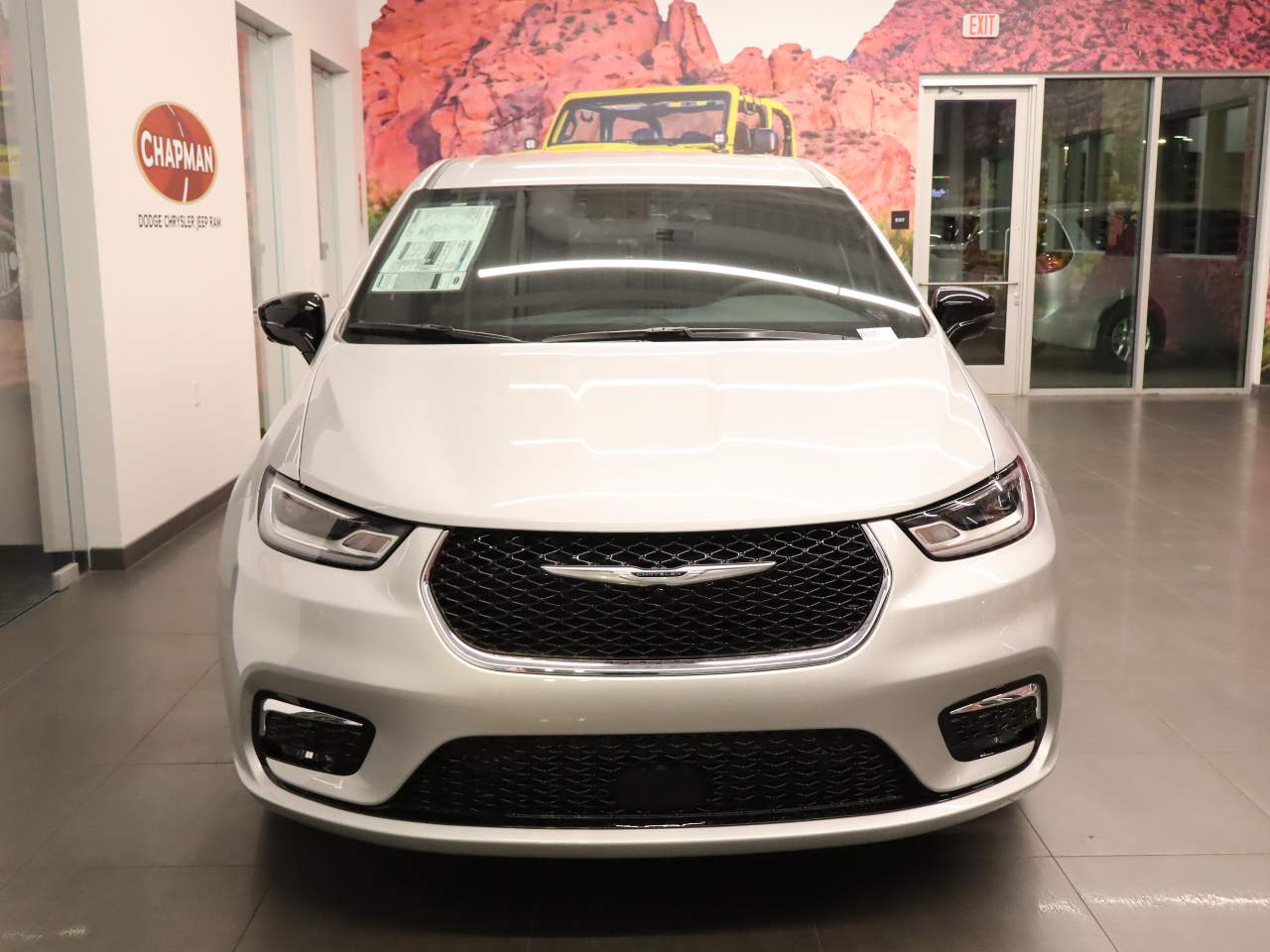 2026 Chrysler Pacifica Select