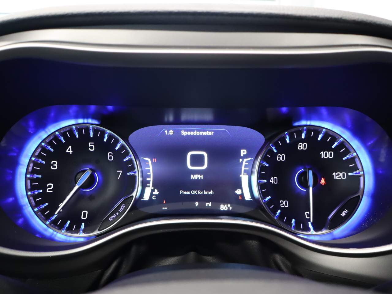 2027 Chrysler Pacifica Select