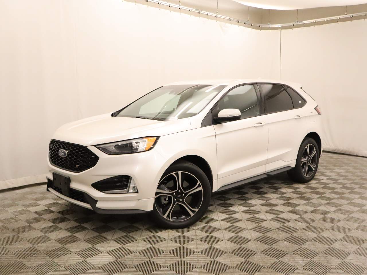 2019 Ford Edge ST