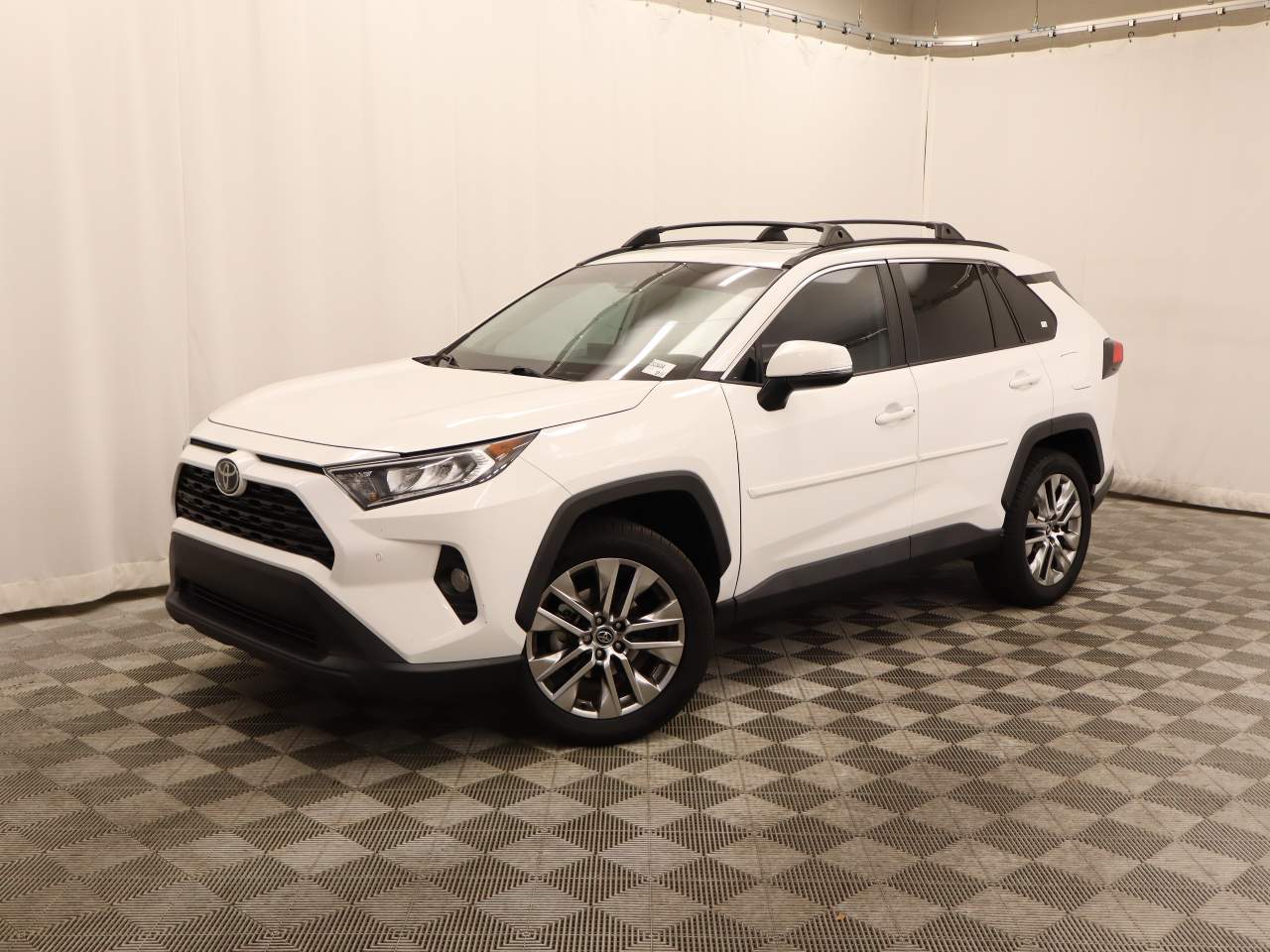 2020 Toyota RAV4 XLE Premium