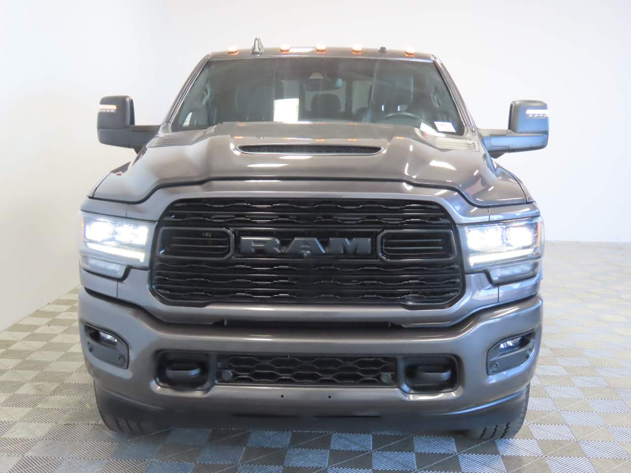 2024 Ram 3500 Limited Crew Cab