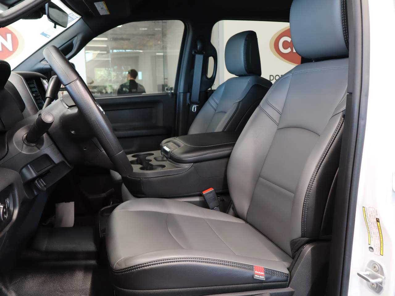 2025 RAM 2500 Tradesman - Photo 10