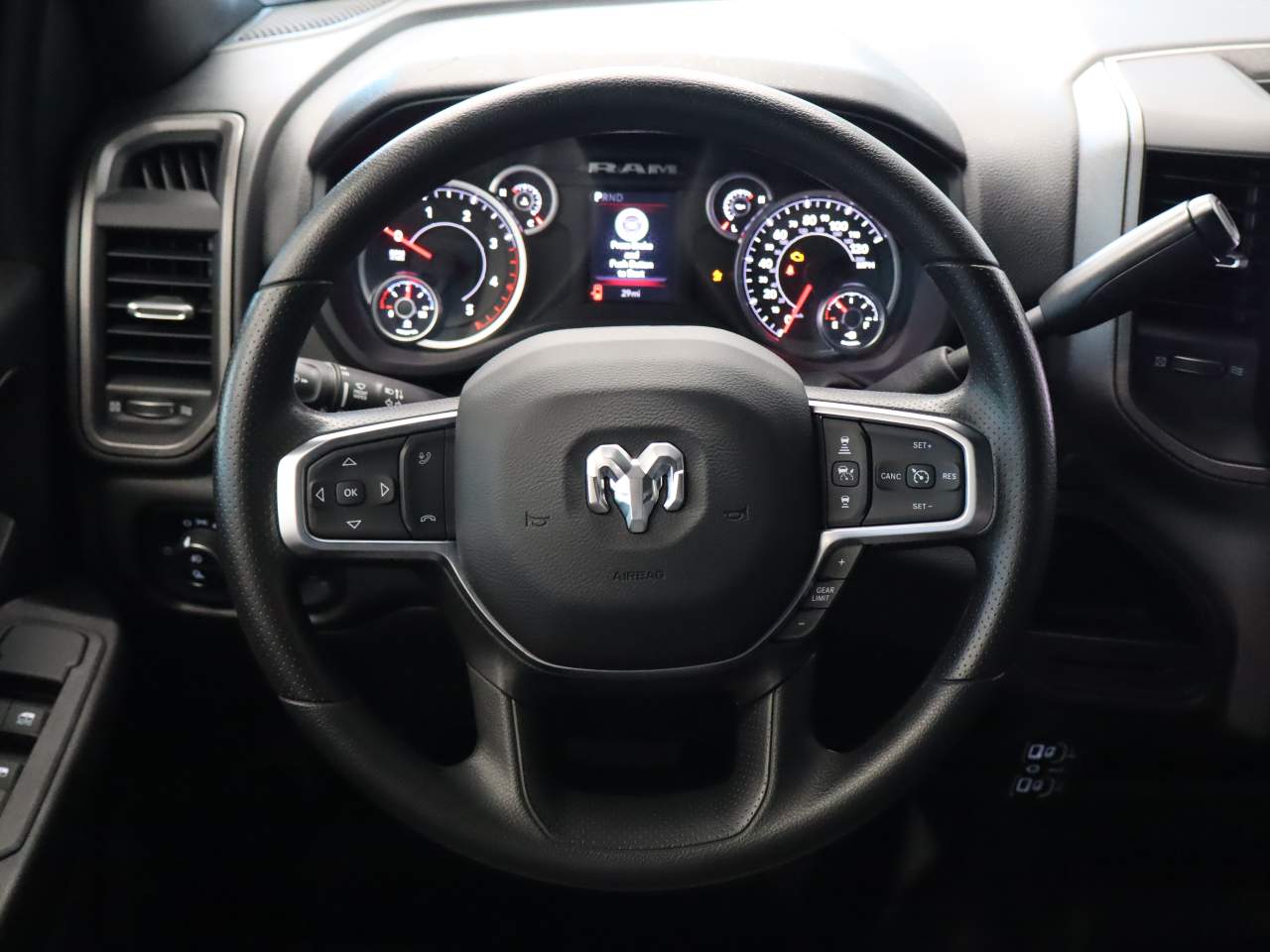 2025 RAM 2500 Tradesman - Photo 13