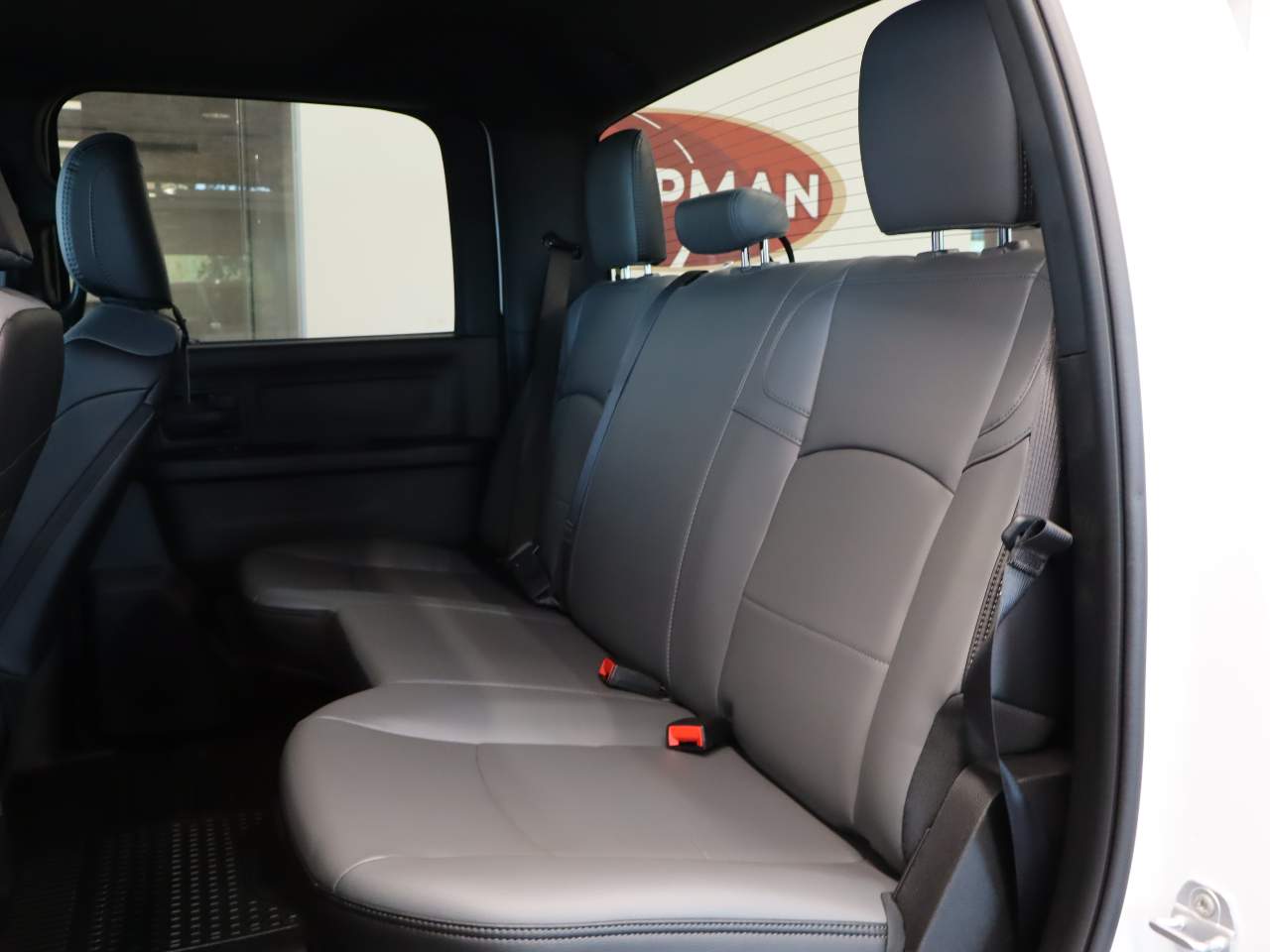 2025 RAM 2500 Tradesman - Photo 11