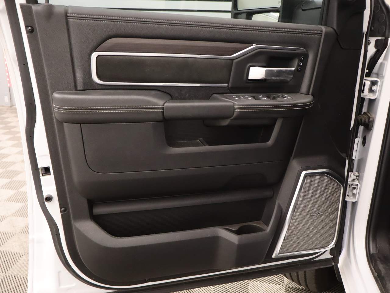 2025 Ram 2500 Laramie Crew Cab
