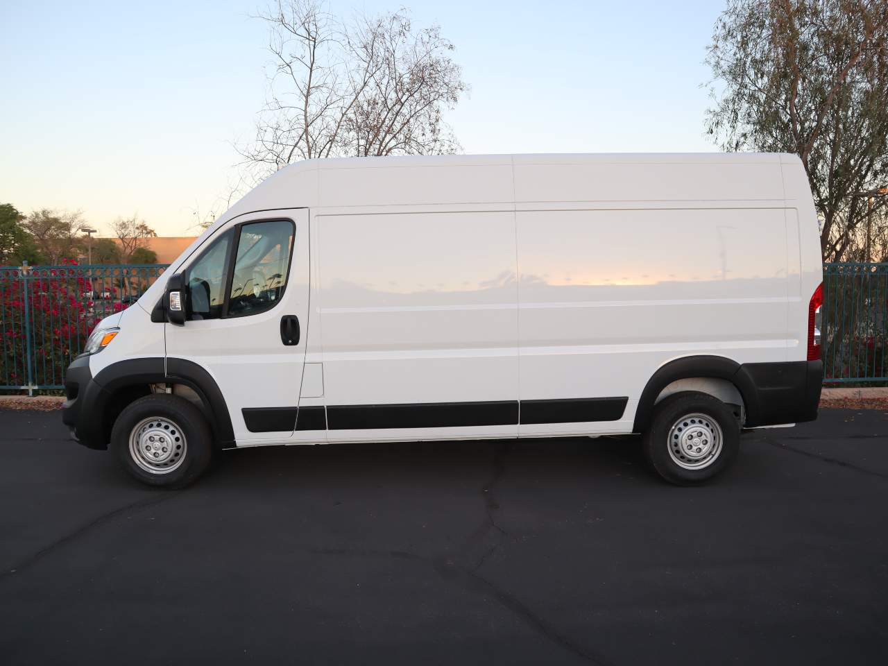 2024 Ram ProMaster Cargo Trad