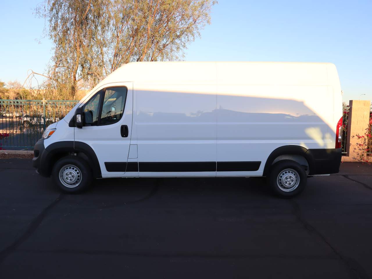 2024 Ram ProMaster Cargo Trad