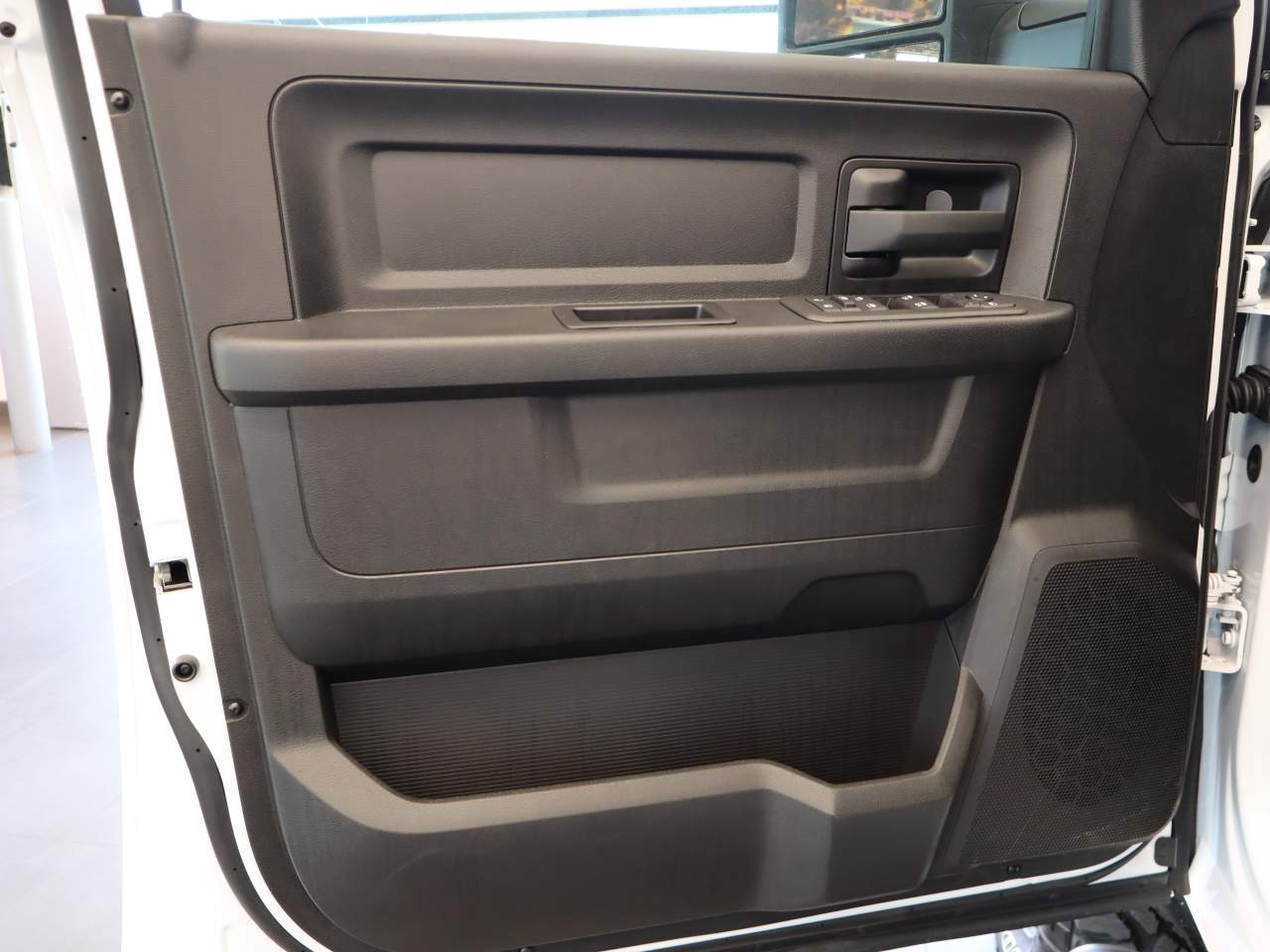 2026 RAM 2500 Tradesman - Photo 16