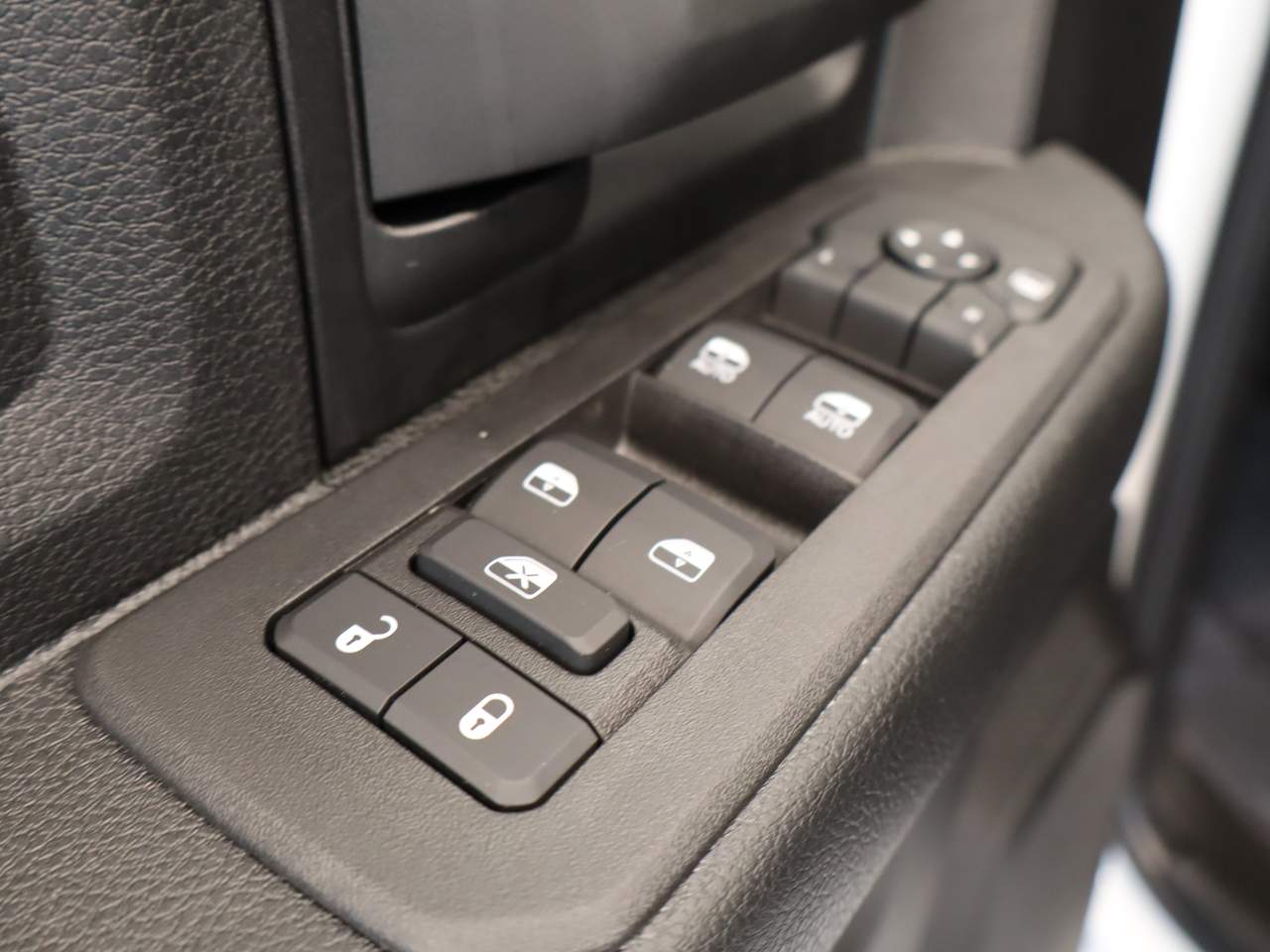 2026 RAM 2500 Tradesman - Photo 17