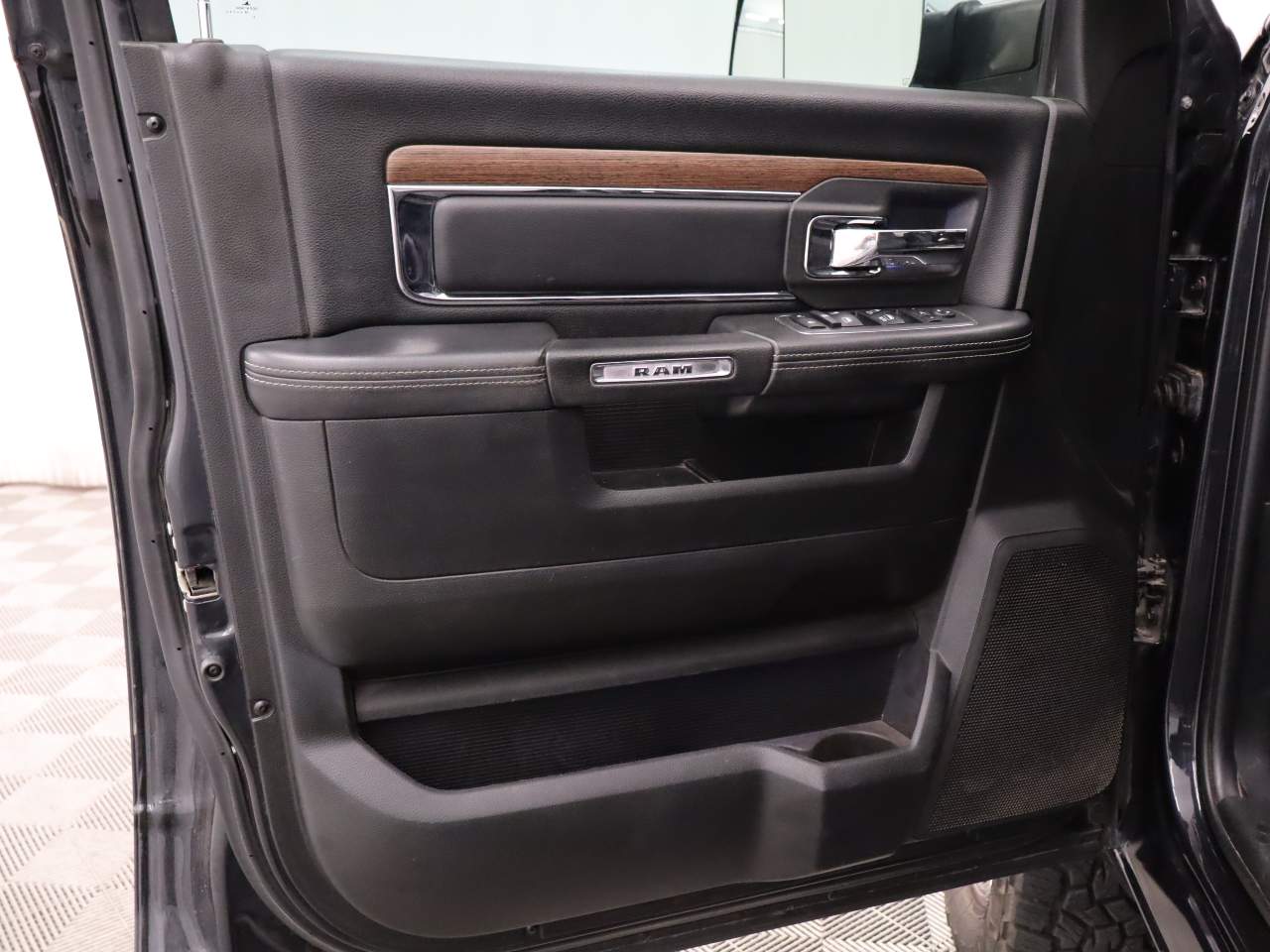 2018 Ram 2500 Laramie Crew Cab