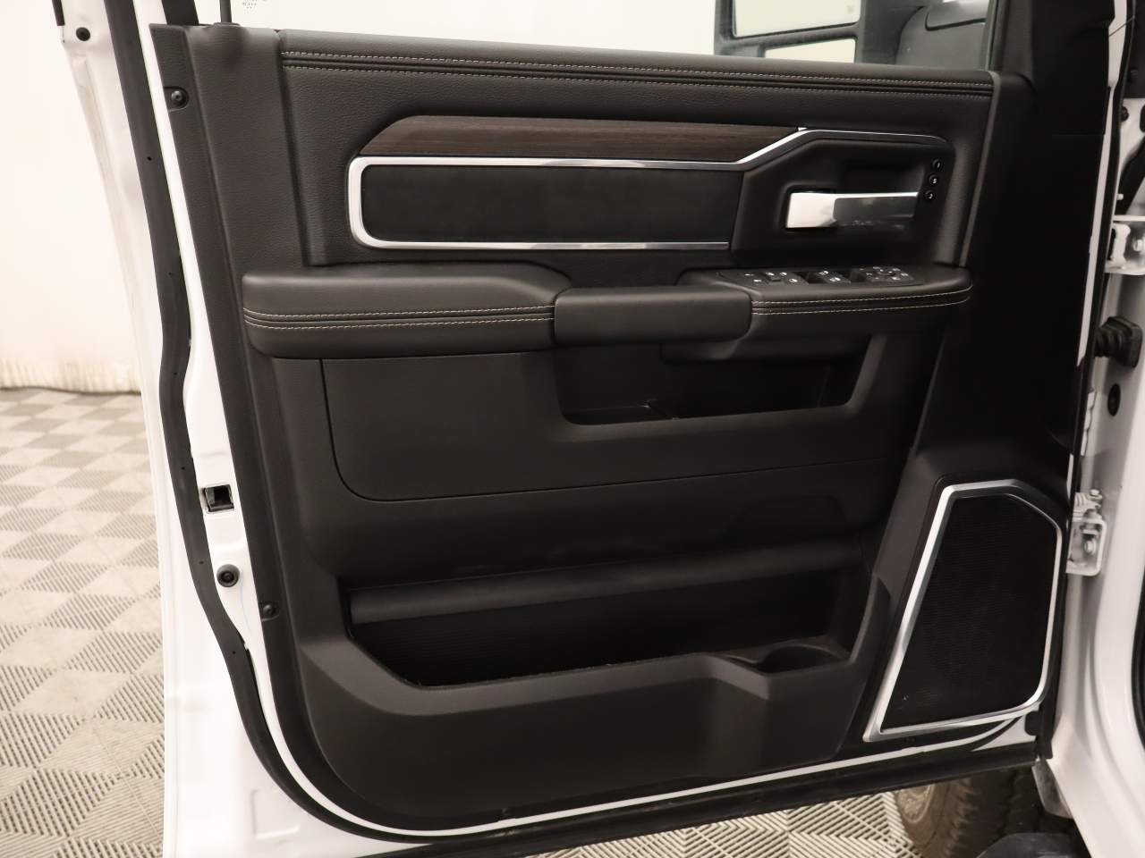 2025 Ram 2500 Laramie Crew Cab