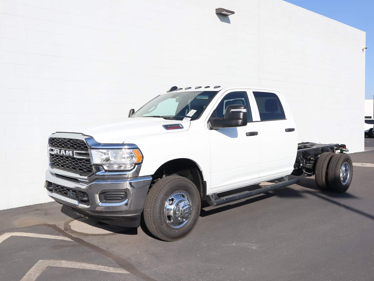 2024 Ram 3500 Crew Cab Chassis