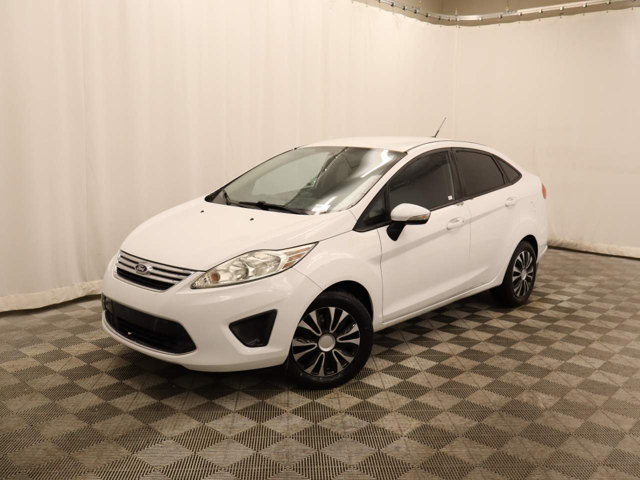 2013 Ford Fiesta SE