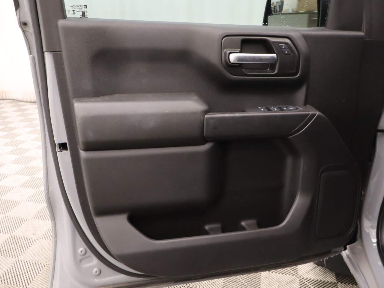 2025 Chevrolet Silverado 1500 Custom Crew Cab