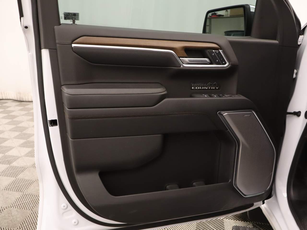 2024 Chevrolet Silverado 1500 High Country Crew Cab