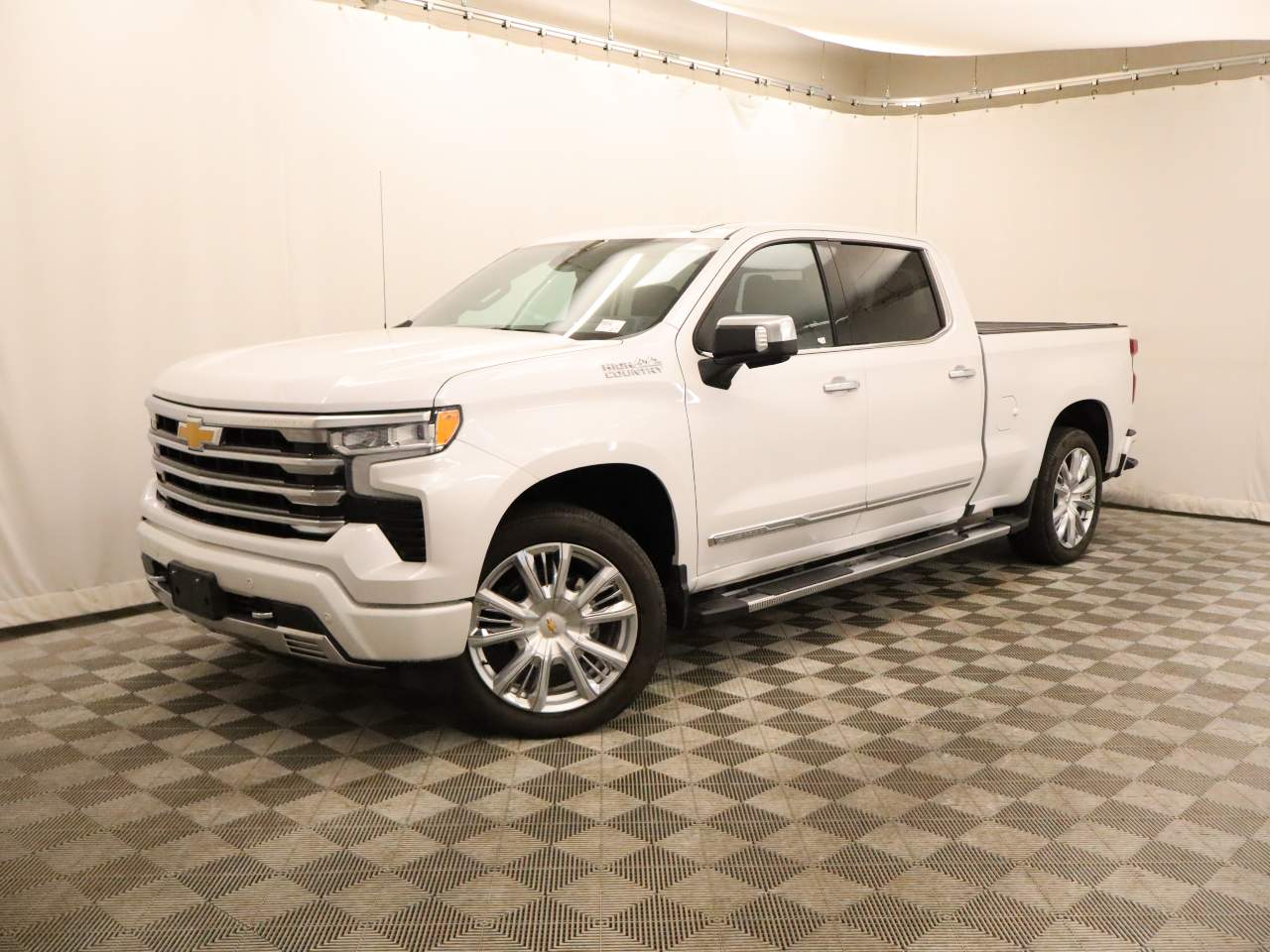 2024 Chevrolet Silverado 1500 High Country Crew Cab