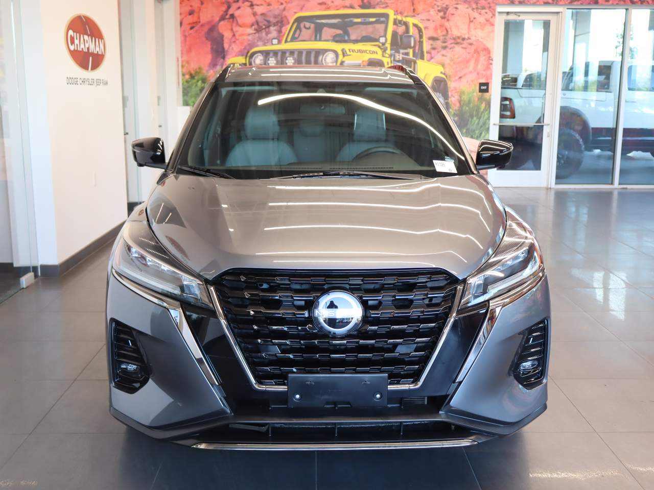 2023 Nissan Kicks SR