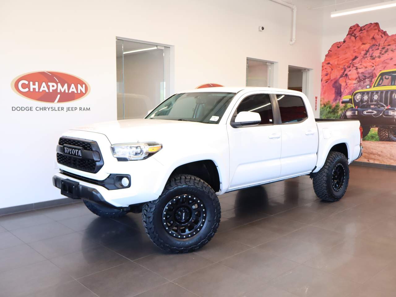 2017 Toyota Tacoma SR5 V6 Crew Cab