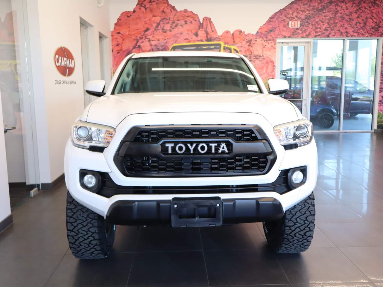2017 Toyota Tacoma SR5 V6 Crew Cab