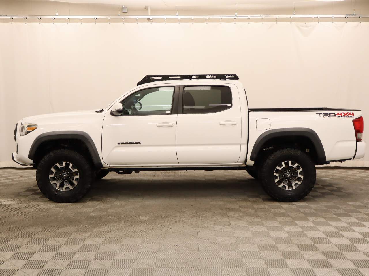 2016 Toyota Tacoma TRD Off-Road Crew Cab
